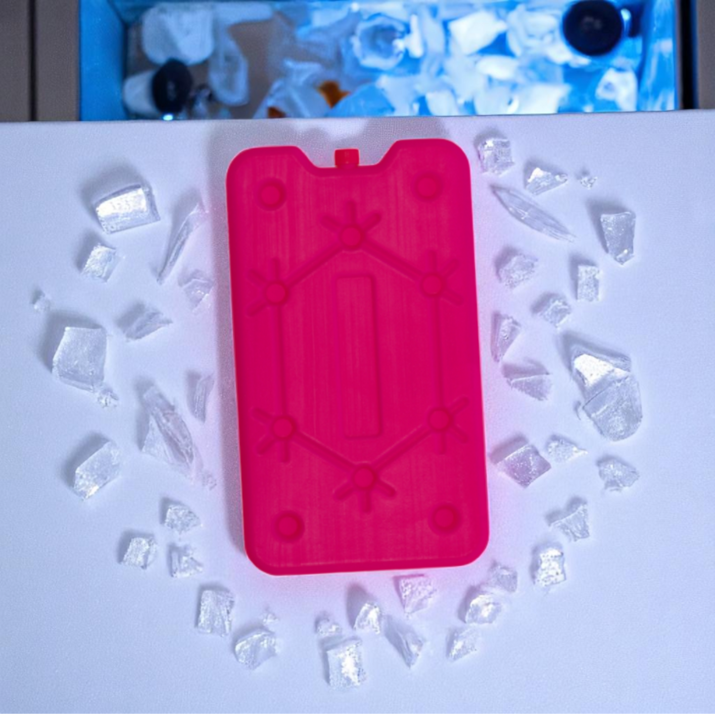 Ghiacciolo refrigerante rosa con del giaccio intorno.
Venduto da Prodomo negozio online di Casalinghi