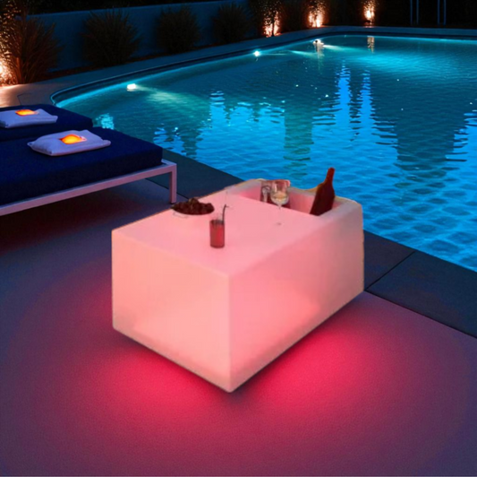 Tavolino luminoso con portabottiglia e 36 LED (18 bianchi e 18 RGB) da esterno ricaricabile con controller a distanza (7 giochi di luce e 16 varianti di colore) cm. 120 x 66 x h. cm. 48