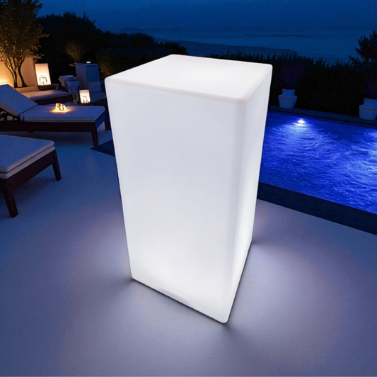 Tavolino luminoso con 13 LED (6 bianchi, 6 RGB e 1 spotlight) da esterno ricaricabile con controller a distanza (7 giochi di luce e 16 varianti di colore) cm. 45 x 45 x h. cm. 110