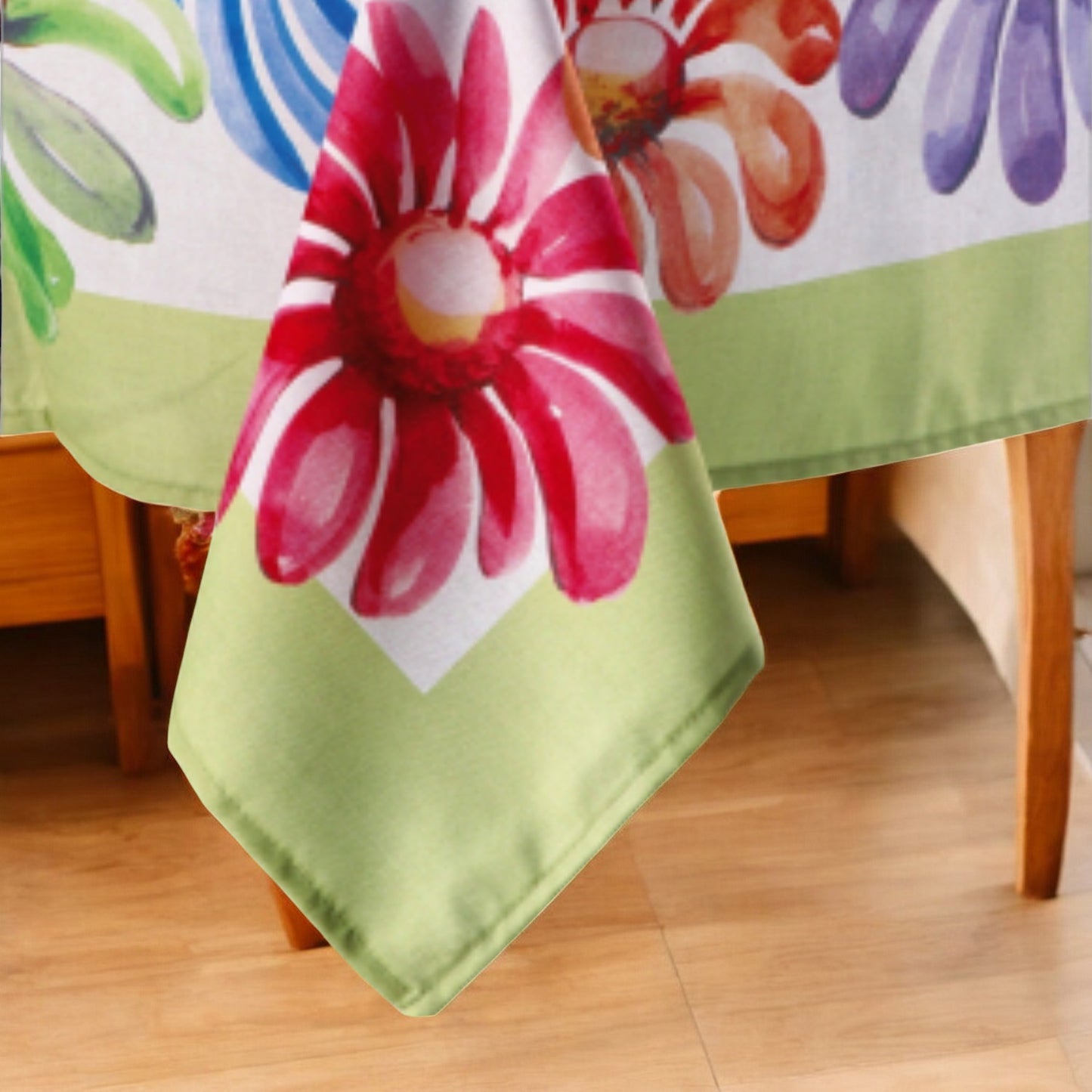 Tovaglia Antimacchia Lively – Assortita in 4 Fantasie Decorative
