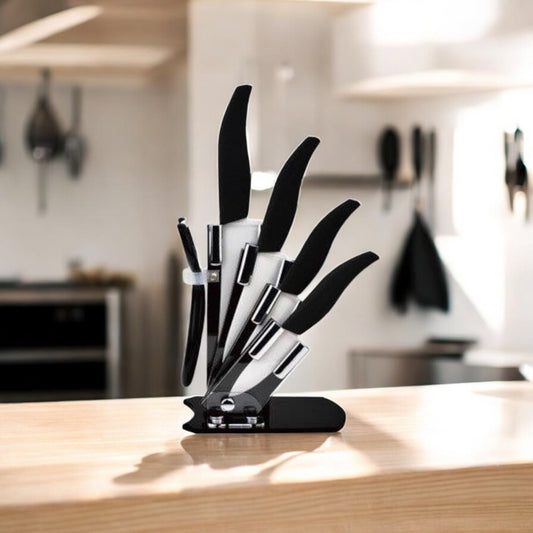 Set 6 Coltelli in Ceramica con Ceppo – Manico Nero