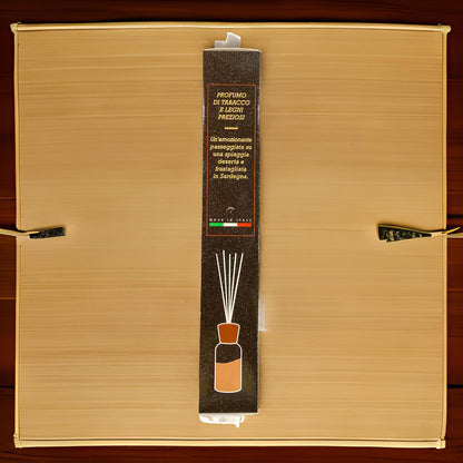 125ml Tobacco and Precious Woods Reed Diffuser