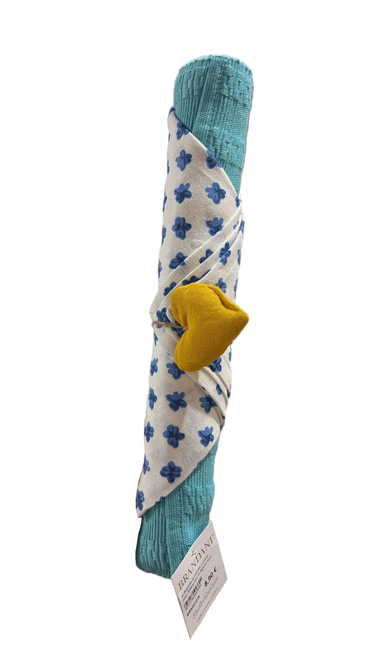 Sottopiatto Arrotolato Doby Tiffany con Tovagliolo Fiore Blu e Cuoricino Giallo | Set Tavola 3 PZ