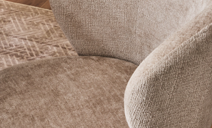 Set 2 Poltroncine Evelyn Imbottite in Tessuto con Gambe in Metallo