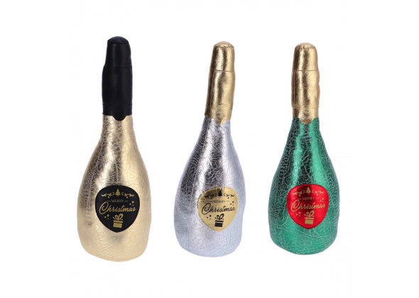 Decorazione in tessuto di Natale a forma di champagne, con sfondo bianco.