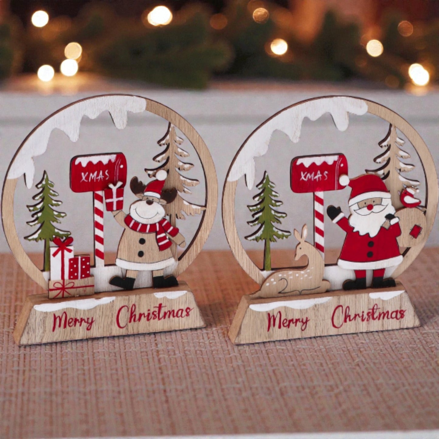 2 Decorazione di natale in mdf ambientata in una casa accogliente a natale.