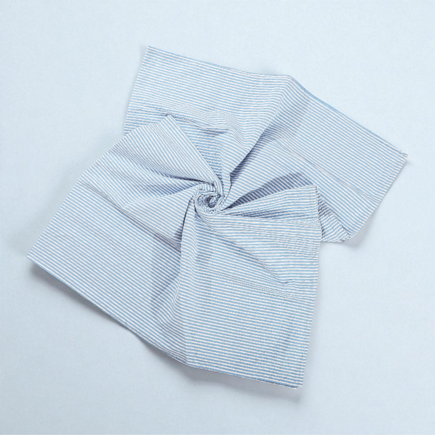 Copriletto matrimoniale Dorian 250×260 cm – disponibile in 3 colori: azzurro, grigio, rosa
