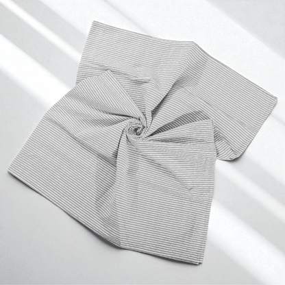 Copriletto matrimoniale Dorian 250×260 cm – disponibile in 3 colori: azzurro, grigio, rosa