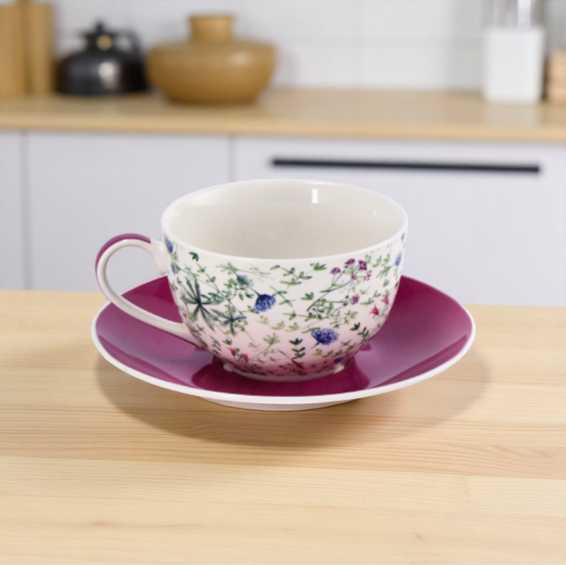 Tazza da te con piattino. Venduto da Prodomo negozio online di Casalinghi