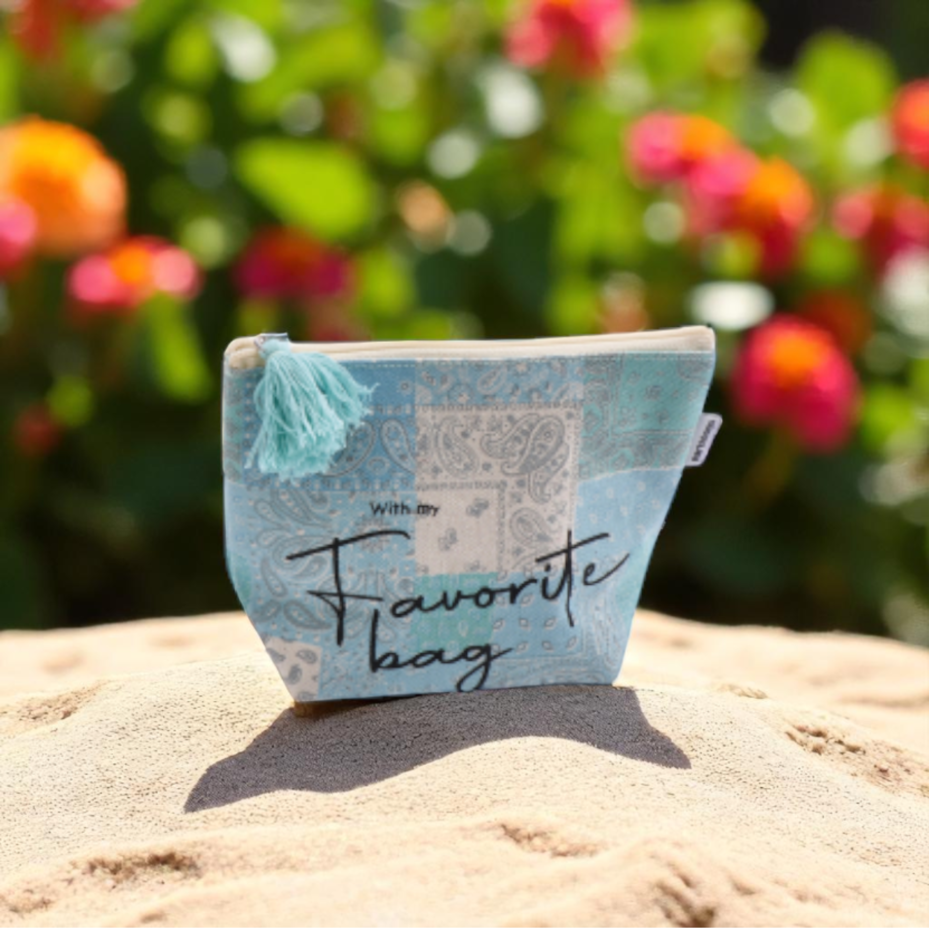 Pochette in cotone per la spiaggia e le uscite estive.
Venduto da Prodomo negozio online di Casalinghi