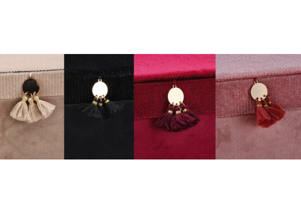 portagioie rettangolare in velluto 4 colori assortiti. Venduto da Prodomo negozio online di Casalinghi