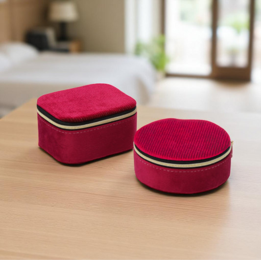 Portagioie in velluto 2 forme assortite. Venduto da Prodomo negozio online di Casalinghi
