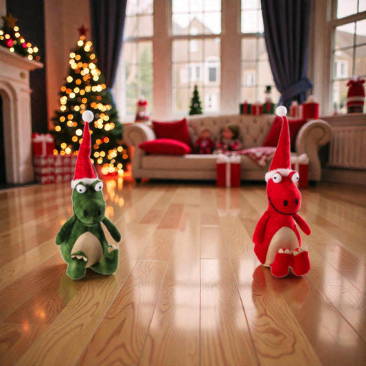 2 decorazione natalizia a forma di drago di natale verde e rosso, ambientato in una casa natalizia accogliente.